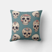 緑の花のスカルでハロウィンカラフルをアニメート クッション (裏面)