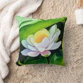 緑の花の上の白いユリ離れの花 クッション (ブランケット)