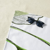 緑の花びら ビーチタオル (インサイチュ)