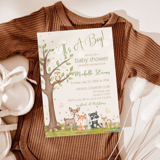 緑の茶色の男の子の水色のウッドランド動物 招待状