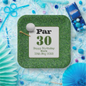 緑の草の上にゴルフボールとゴルフ30th誕生日 ペーパープレート (パーティー)