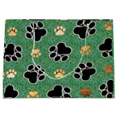 緑の草の上に黄褐色と黒い前足が印刷される ラージペーパーバッグ (正面)