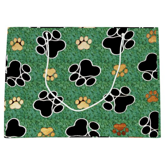 緑の草の上に黄褐色と黒い前足が印刷される ラージペーパーバッグ (正面)