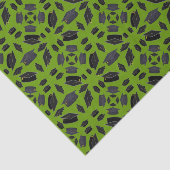 緑の草の上に黒い卒業式の帽子をかぶせる 薄葉紙 (詳細)