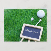 緑の草の上のゴルフサンキューカード ポストカード (正面)