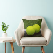 緑の草の上のテニスボール クッション (椅子)