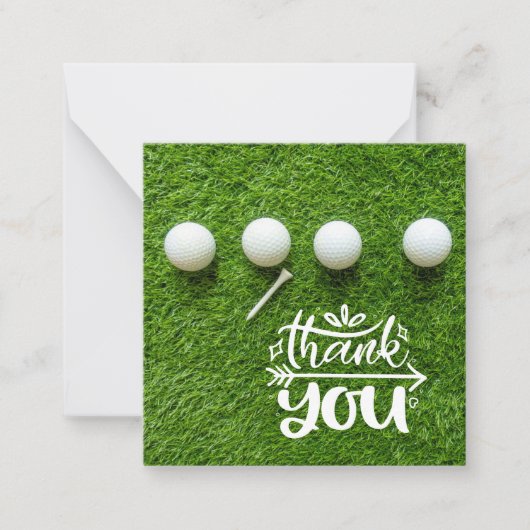 緑の草の上感謝していに多くのあなたが付いたゴルフボール ノートカード (正面)