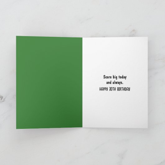 緑の草の中の30歳の誕生日サッカーボール カード (内部)