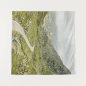 緑の草原と山 タペストリー (正面(横))