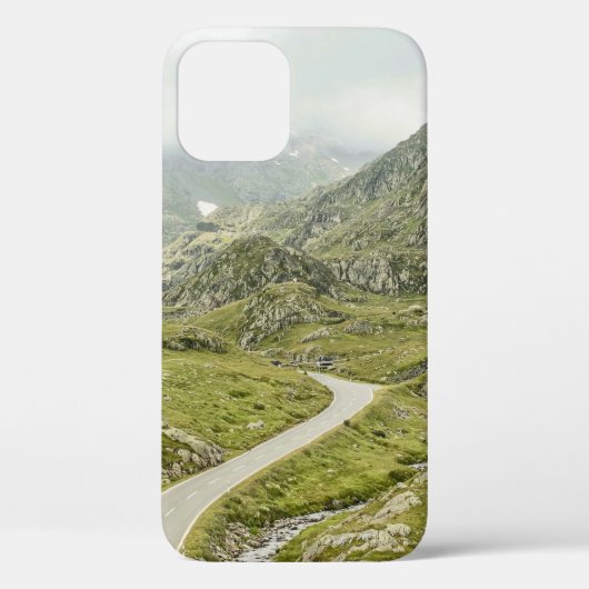 緑の草原と山 Case-Mate iPhoneケース (裏面)