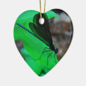 緑の葉に青いトンボ。 セラミックオーナメント (左)