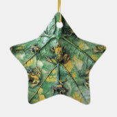 緑の葉の上の小さなカエル、スター セラミックオーナメント (裏面)