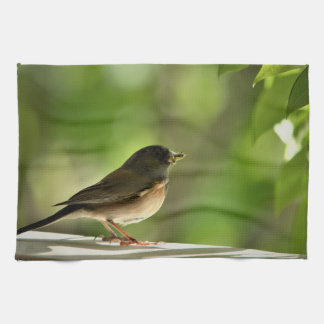 緑の葉の背景の鳥 キッチンタオル