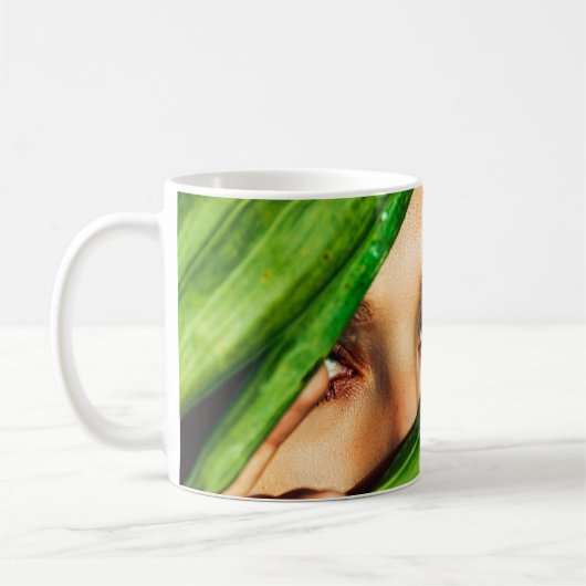 緑の葉女性 コーヒーマグカップ (左)