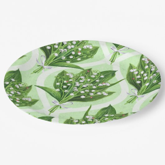 緑の谷の花のユリの花束 ペーパープレート