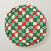 緑の赤いジオメトリックパズルピースのパターン ラウンドクッション (裏面)
