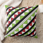 緑の赤い三角形の黒い対角線のストライプパターン クッション (ブランケット)