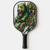 緑の車に乗るアニメベア ピックルボールラケット (裏面)