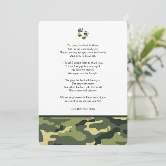 緑の迷彩柄のベビーシャワーは詩が付いているノート感謝していしています サンキューカード (スタンド正面)