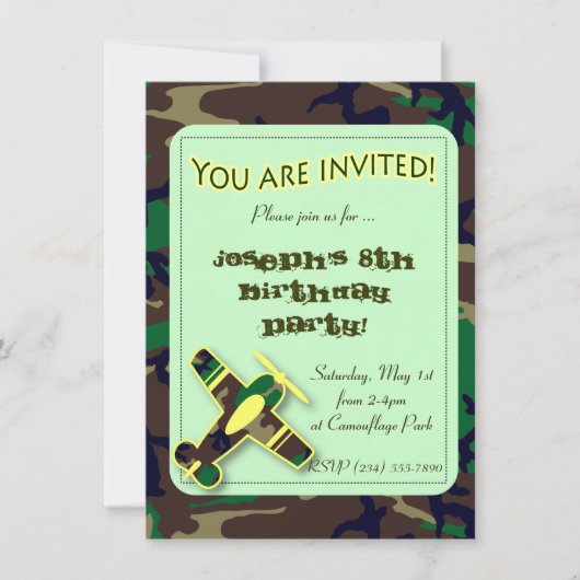 緑の迷彩柄の飛行機のパーティの招待状 招待状 (正面)