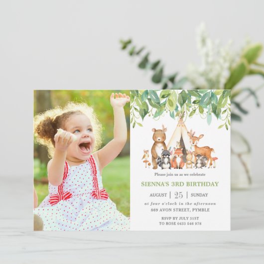 緑の部族の森林動物の誕生日写真 招待状 (スタンド正面)