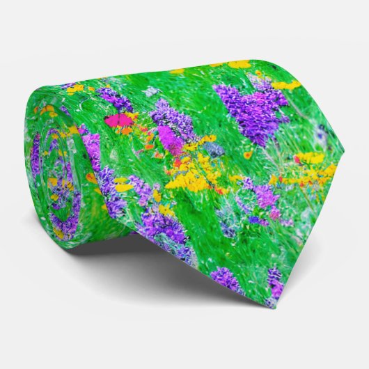 緑の野に咲く夏の野草 ネクタイ (ロール)