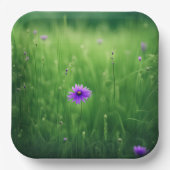 緑の野に咲く紫の野の花 ペーパープレート (正面)