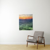 緑の野原の後ろの美しい夕日 タペストリー (インサイチュ)