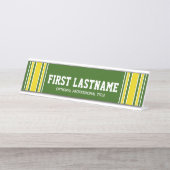 緑の黄色のスポーツジャージーの名前 – 色を編集できる デスクネームプレート (正面)