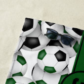 緑の黒いサッカーチームが贈り物を彩パーソナライズされたる ビーチタオル (インサイチュ)