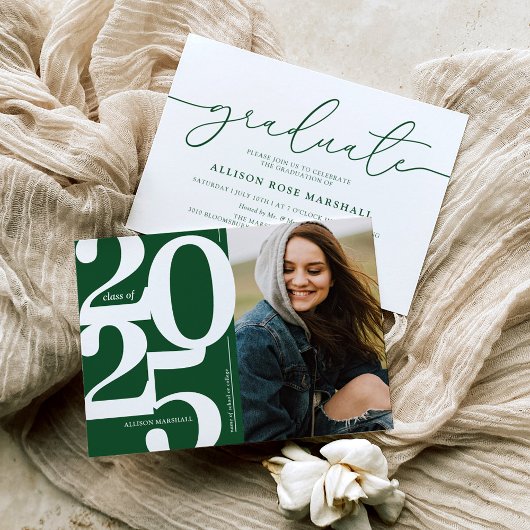 緑の2025年写真付き卒業パーティー招待状 招待状