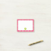 緑のAppleの格子縞の先生の後it®ノート ポストイット (デスク上)