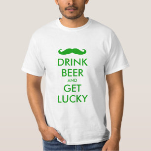 緑はSt pattys dayのための穏やかなTシャツを保ちます Tシャツ