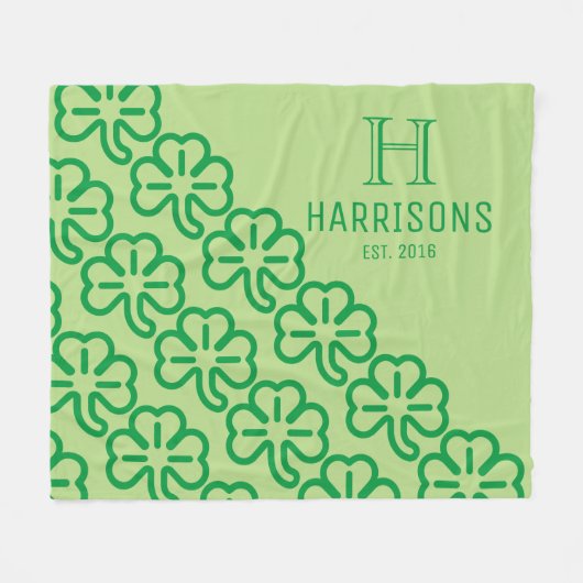 緑アイルランドシャムロックパーソナライズされたファミリー名 フリースブランケット (正面(横))