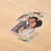 緑エレガントのアーチクリスマスフォトホリデーカード アクリル招待状 (レイダウン)