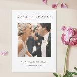 緑エレガントの写真ありがとう結婚カード サンキューカード<br><div class="desc">このシックカスタムな写真のサンキューカードテンプレートは結婚、ミニマルエレガントリストのモダンデザインを備えている。デフォルトの形状は標準の鋭い角だが、丸い角もこのデザインで素晴らしく機能するので、両方の外観を試してみて、1つの掴み目を見てみよう！フロントはお気に入りの、あなたの写真、ファーストネームと二つの異なるフォントの印象的なブレンドで伝えられる'LOVEとTHANKS'のメッセージを特徴とし、光の中で'and'の他の2つの単語の間に流れるスクリプトは、上のケースでははっきりした、鮮明な外観でフォーマル。デザインの「LOVE and THANKS」部分は黒で、イメージなので編集できない。フロントを編集して自分の名前を表示する場合は、フォーマットを変更して姓と名を付けて名を表示するか、「Mr. and Mrs... ... ..とか、あなたのスタイルに合うものとか。カードの両面に背景を透明に設定し、紙の色がベースカラーとして機能するようにする。片側または両側の背景に対して特定の色を選択できもしる。前面の名前文字のデフォルトの色は緑の中エレガント色（濃）で、前面の日付文字はデフォルトで標準の黒である。フロント名と日付文字に別の色を選択する場合がある。背面の文字は少し軟化した黒だが、これを変更するもしと、別の色を好み、また、フォントと文字サイズを変更することができる。サンプル文字を背面に貼り付け、お客様のメッセージに合わせて置き換えることができたが、これに制限を受けてはいけませ感じん。サンプルもし文字を完全に削除し保て、バックを完全に削除し空白のて、代わりに各カードに手書きノートを書作成し、それを行うことができます。または、私たちの文字を感謝のメッセージと自分の閉じ込めのメッセージに置き換え、カードを受け取ったときに署名する。いずれの場合も、サンプル写真と共に両側のサンプル/プレースホルダ文字をすべて削除することを忘れないでほしい。デフォルトの紙はセミグロスではなくマットを選択した。これは自分のメッセージに適しており書、汚れはしないからだ。もちろん、セミグロスに変更することも、zazzleの「Layed」や「感じWhite」などのテクスチャーを持つアイテムにアップグレードすることをおすすめし、暖かさと深さを追加することもでき感じる。サンキューカードテンプレートの外観の様楽しむ々な面を試しスタイリッシュて結婚モダン、直感的なデザインツールや写真、インスピレーションで独自のを作り出すこお気に入りのと。様々なフォーマットのサンキューカードのスタイリッシュ選択にモダンは結婚、私たちの店をチェックしなさい！</div>