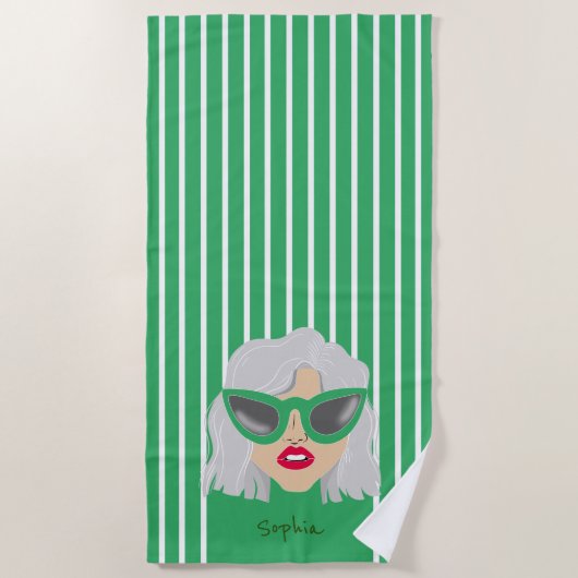 緑クール眼鏡付き白髪の女カスタム性 ビーチタオル (正面)