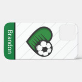 緑サッカー大好きキッズプレーヤーの名前&ボールストライプの Case-Mate iPhoneケース (裏面 (横))