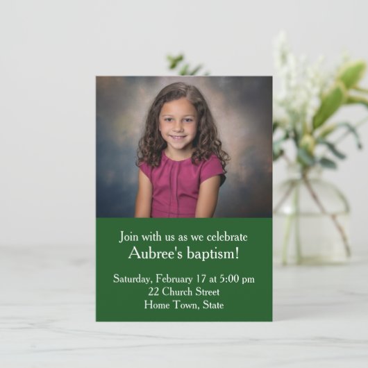 緑シンプルジグザグのバックバプテスマ付き写真 招待状 (スタンド正面)
