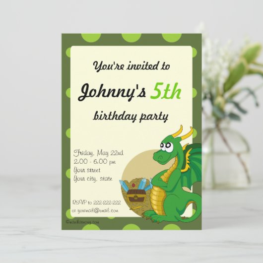 緑ドラゴンの漫画の誕生日のプリントの招待状 招待状 (スタンド正面)