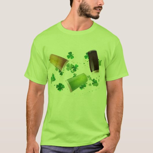 緑ビール及びシャムロックのティー Tシャツ (正面)