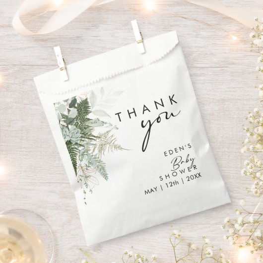 緑モダンと金ゴールドの赤ちゃんシャワー フェイバーバッグ (クリップ留めされた状態)