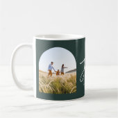 緑モダンエレガントのタイポグラフィうれしそうなクリスマス コーヒーマグカップ (左)