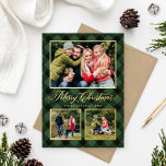 緑モダン水牛プレイドクリスマスフォトコラージュ 箔シーズンカード<br><div class="desc">そしてモダンフェスティバル援助の写真の休日カードは、金ゴールド箔と手の色の緑と黒のバッファローをチェック背景のアクセントで縁ど実在絵を描と、アクセントの3つの写真のコラージュを備えている。お好みの言カスタム語メリー、家族の名前、および年と共に文字を「クリスマス」にパーソナライズ。カードの背面には追加の写真との休日メッセージが含まカスタムれている。</div>