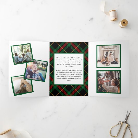 緑モダン赤の格子模様8枚の写真 三つ折りクリスマスカード (内部)