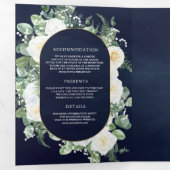 緑素朴アイボリーフローラネイビーQRコー結婚ド 三つ折り招待状 (内部最初)