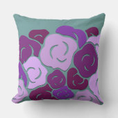 緑紫のスタイリッシュな花が咲く クッション (正面)
