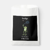 緑色のおもしろいカエルの飛び鳥 フェイバーバッグ (正面)