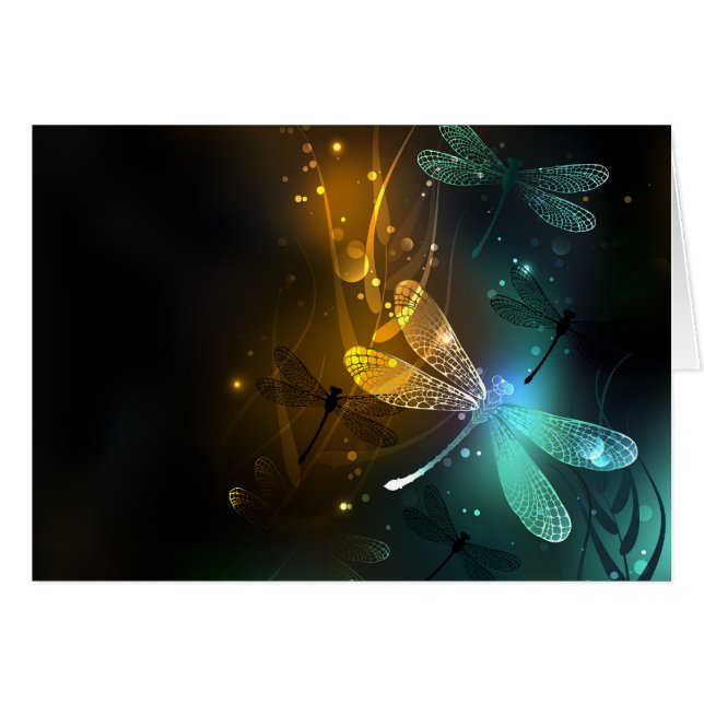 緑色のトンボ飛行 (正面横)