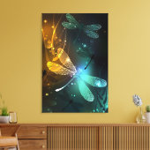 緑色のトンボ飛行 キャンバスプリント (インサイチュ (リビング))